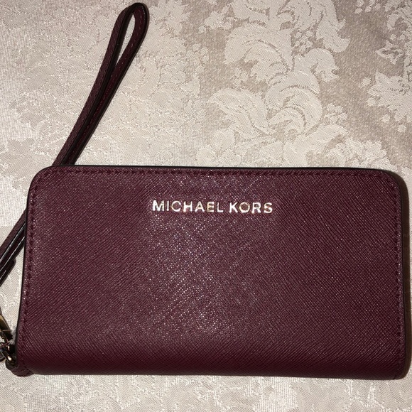 Michael Kors Accessories - Used MK Phone and C/C Holder